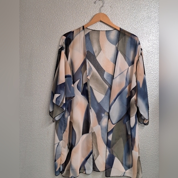 Accessories - Multi Color Geometric Patterned Kimono  OSFM